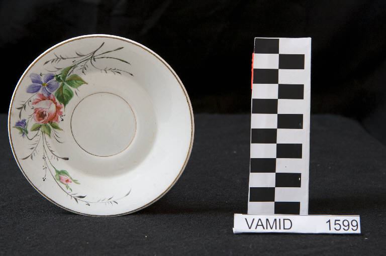 Mazzo di fiori (piattino) di Società Ceramica Italiana Laveno (inizio sec. XX)