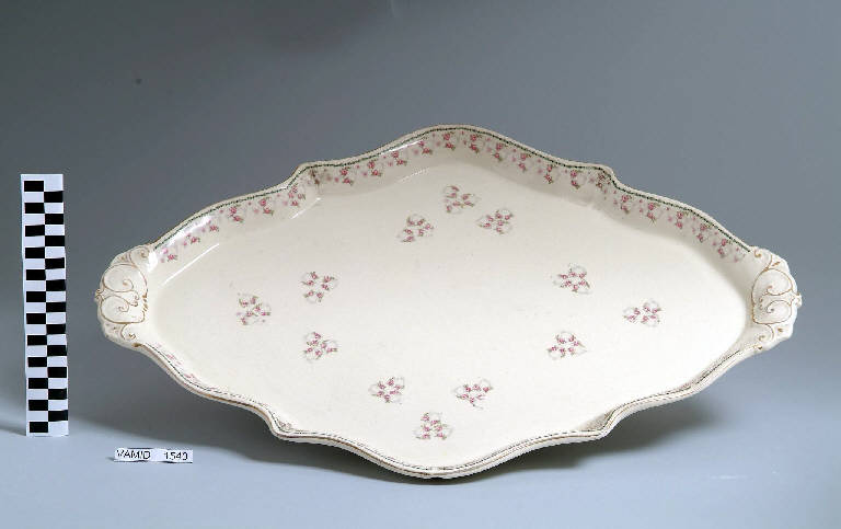 Motivi decorativi floreali (vassoio) di Società Ceramica Italiana Laveno (primo quarto sec. XX)