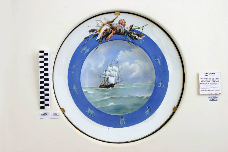 Marina con veliero (piatto) di Società Ceramica Italiana Laveno (sec. XIX)