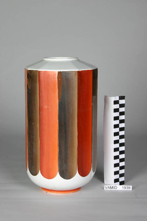 vaso portafiori di Andlovitz Guido; Società Ceramica Revelli (secondo quarto sec. XX)