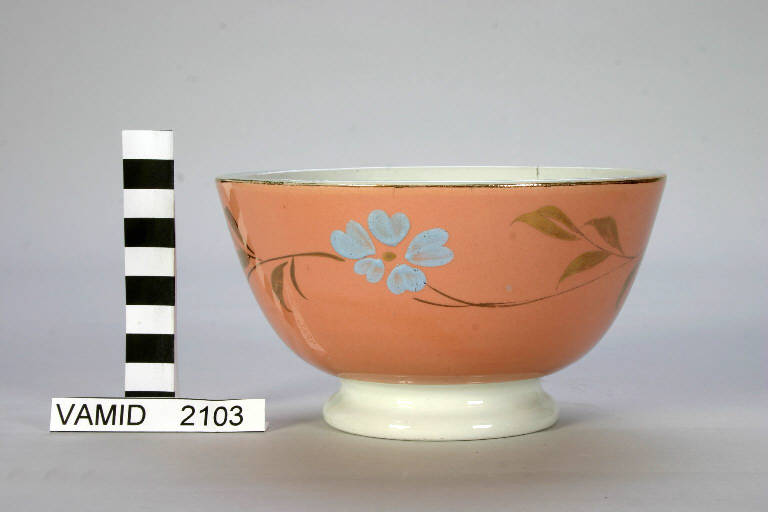 ciotola di Società Ceramica Richard (sec. XIX)