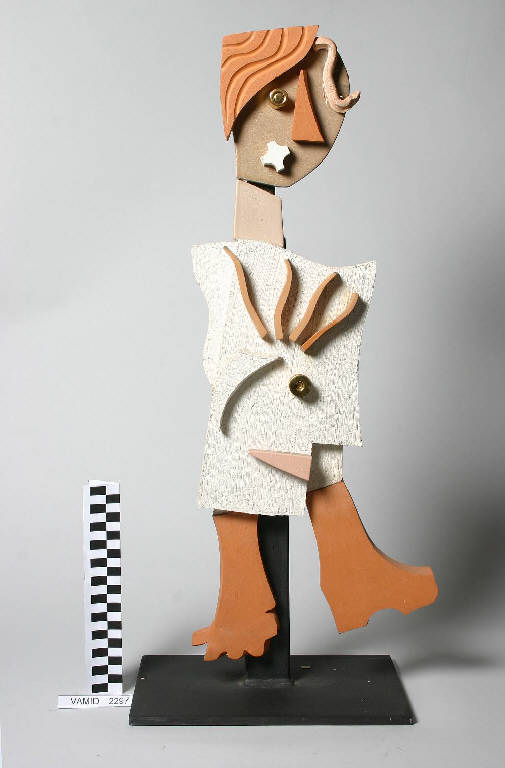Figura (scultura) di Baj Andrea; Baj Enrico; Bottega d'arte ceramica Gatti (sec. XX)