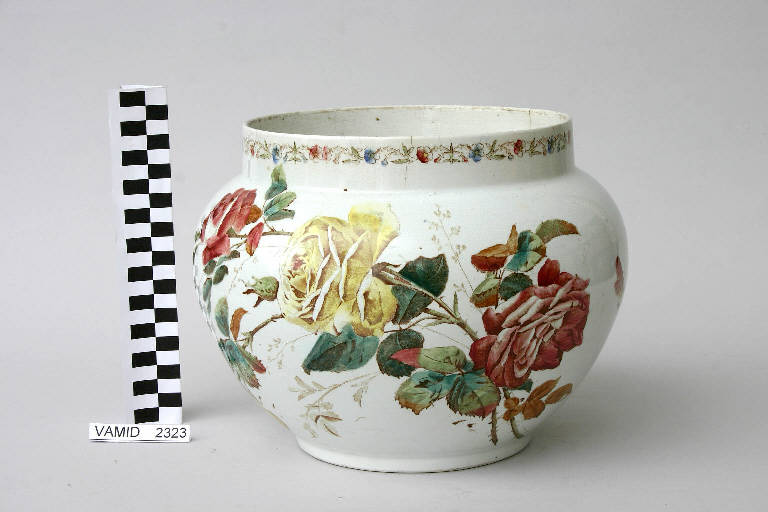 Rose (vaso) di Società Ceramica Italiana Laveno; Crippa C. (sec. XX)