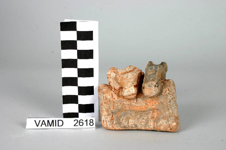 Bue e asino alla mangiatoia (statuetta da presepio) di Frigerio Nicoletta (sec. XX)
