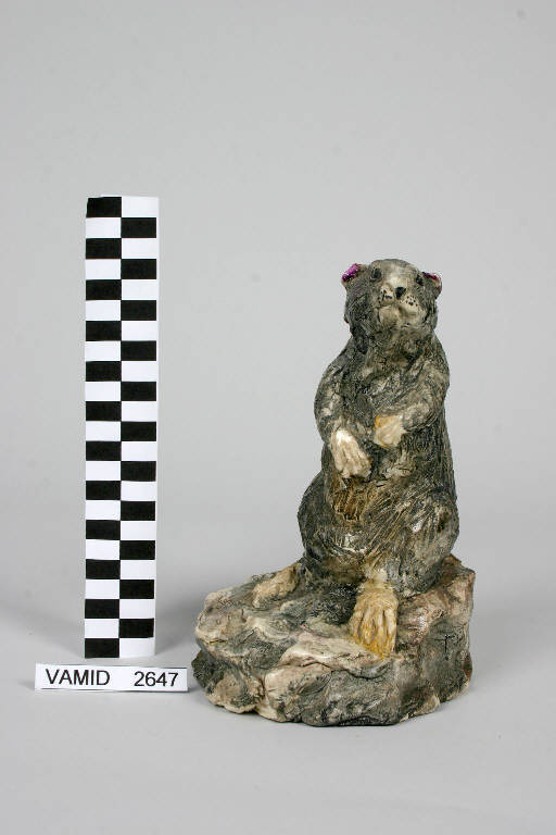 Marmotta (scultura) di Casarotti Egidio (sec. XX)