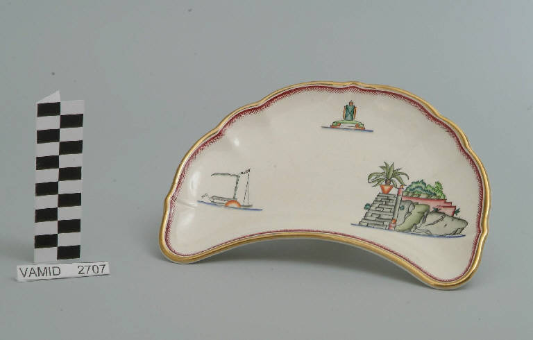 Veduta ed elementi caratteristici del Lago Maggiore (piatto lunetta) di Andlovitz Guido; Società Ceramica Italiana Laveno (sec. XX)