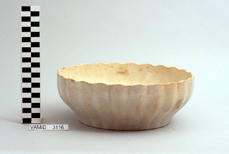 insalatiera di Società Ceramica Italiana Laveno (prima metà sec. XX)