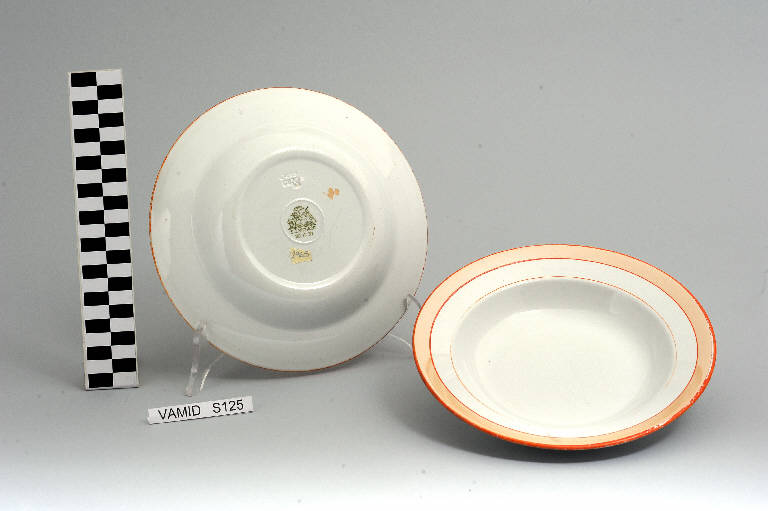 servizio di piatti di Società Ceramica Richard Ginori (sec. XX)
