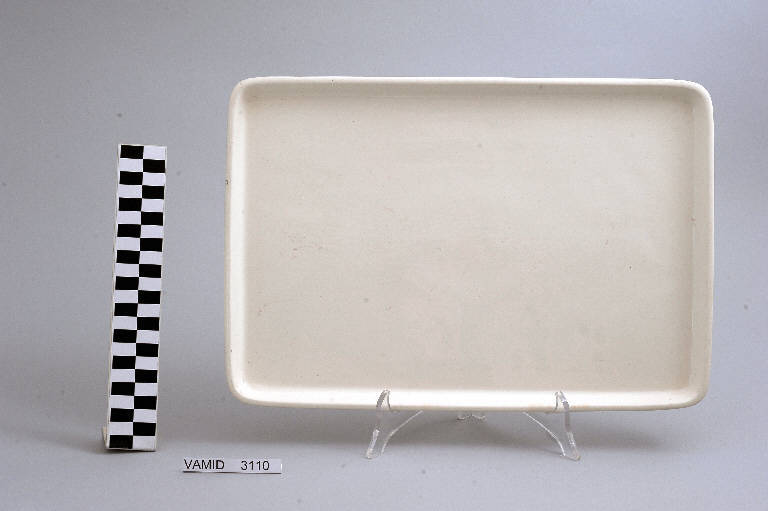 vassoio di Società Ceramica Italiana Laveno (metà sec. XX)