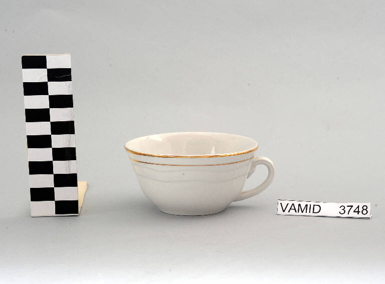 tazza da thè di Società Ceramica Italiana Laveno (prima metà sec. XX)
