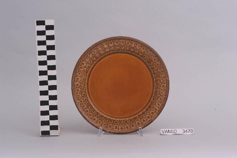 piatto da frutta di Società Ceramica Revelli (sec. XX)