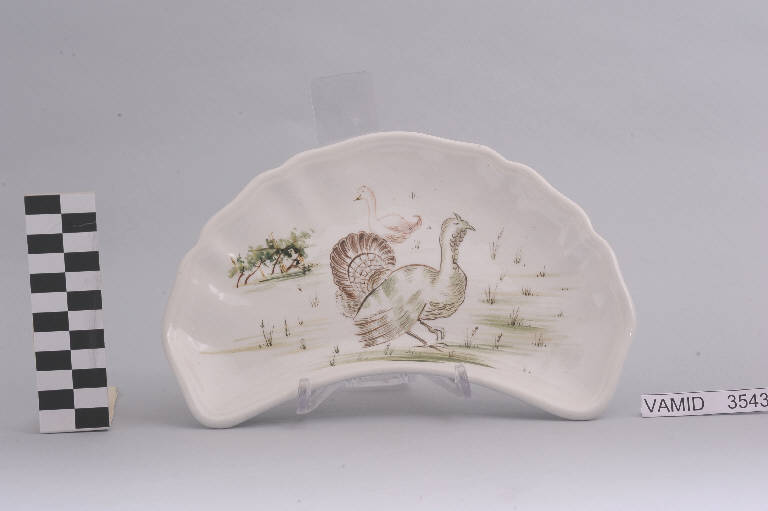 Tacchino e oca (piatto mezzaluna) di Società Ceramica Richard Ginori; Tamburini Rosetta (sec. XX||sec. XX)
