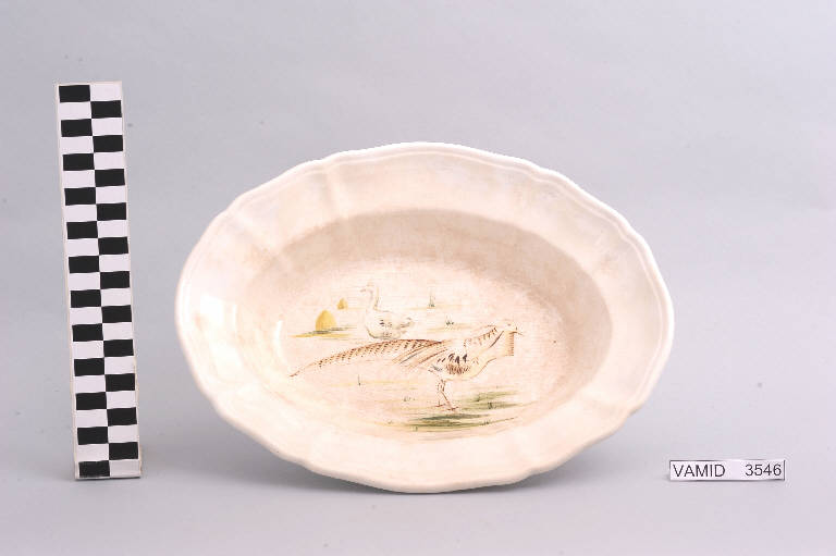 Pavone e oca (piatto da portata) di Società Ceramica Richard Ginori; Tamburini Rosetta (sec. XX||sec. XX)