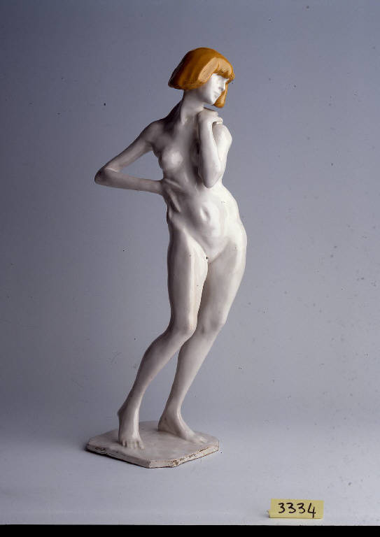 figura femminile nuda (scultura) di Mazzolani, Enrico Napoleone (primo quarto sec. XX)