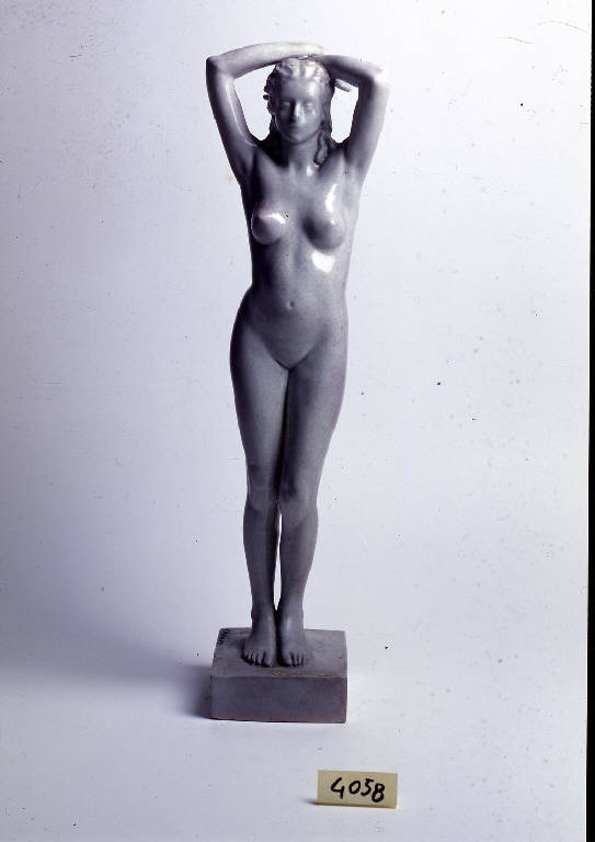 figura femminile nuda (scultura) di Chierego Nuzzi, Ivancich (secondo quarto sec. XX)
