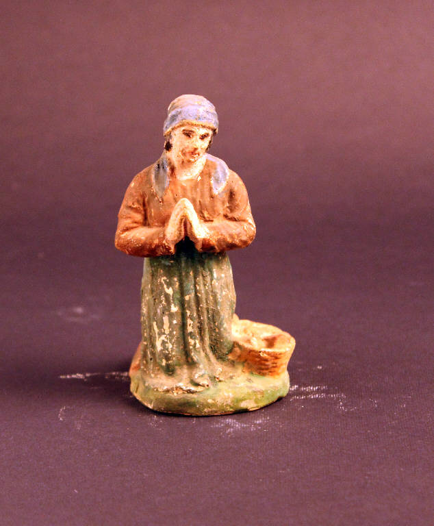donna in adorazione (statua da presepio) - ambito bergamasco (prima metà sec. XIX)