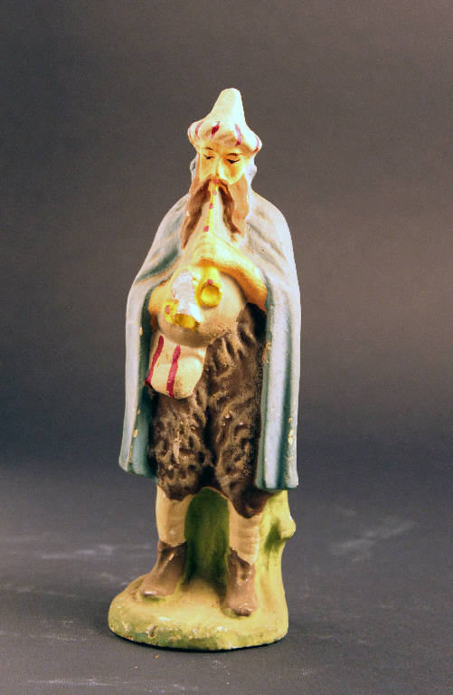 pastore con cornamusa (statua da presepio) - ambito bergamasco (secondo quarto sec. XX)