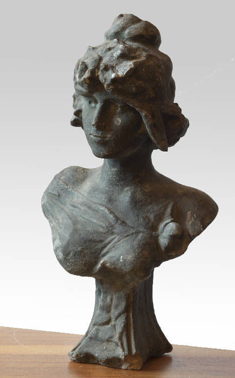 Mezzobusto femminile (scultura) - ambito lombardo (seconda metà sec. XX)