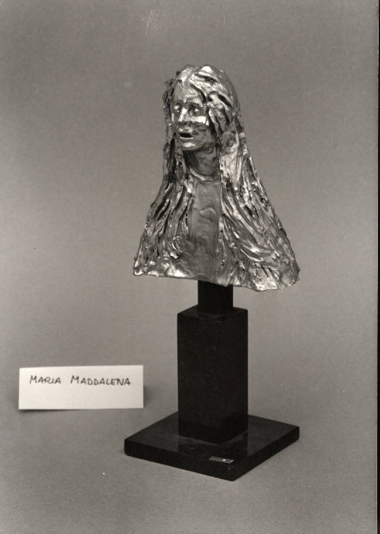 Busto di Maria Maddalena (scultura) di Messina, Francesco (sec. XX)