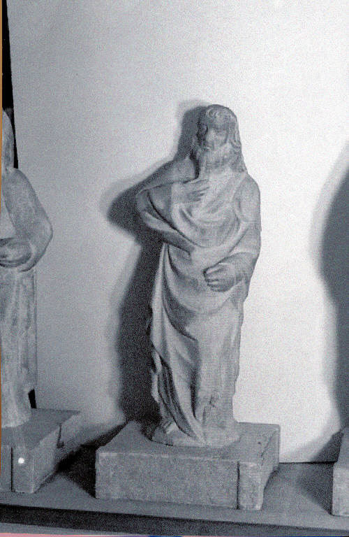 Santo che si accarezza la barba (scultura) - ambito franco renano (prima metà sec. XV)