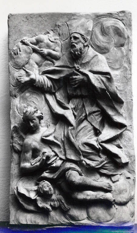 Santo Vescovo trasportato da angeli, Santi e apostoli (scultura) - ambito lombardo (inizio sec. XVIII)