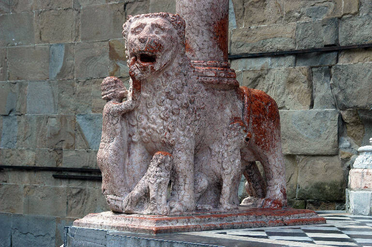 Leone (scultura) di Giovanni da Campione (bottega) (sec. XIV)