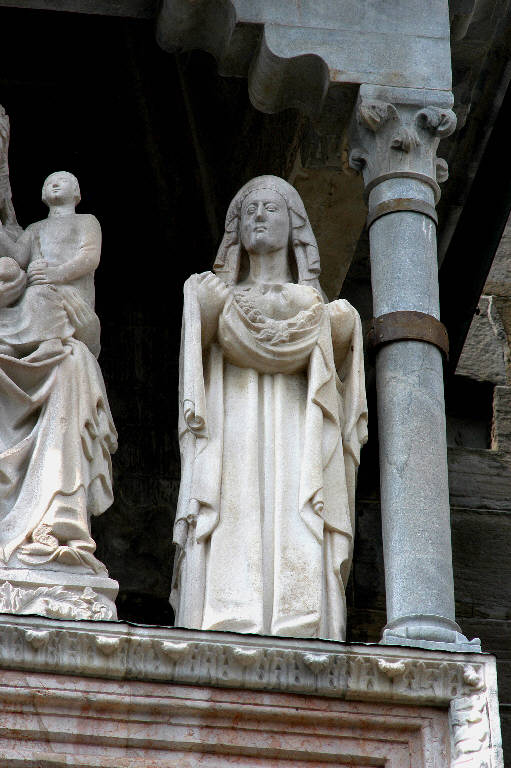 Santa Grata con la testa di Sant'Alessandro (statua) di Giovanni da Campione (e aiuti) (sec. XIV)