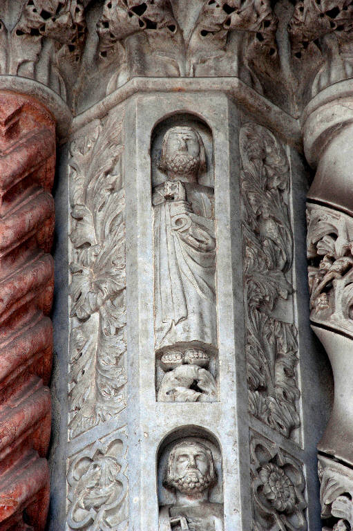 San Pietro (rilievo) di Giovanni da Campione (bottega) (sec. XIV)