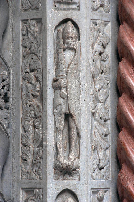 Soldato (rilievo) di Giovanni da Campione (bottega) (sec. XIV)