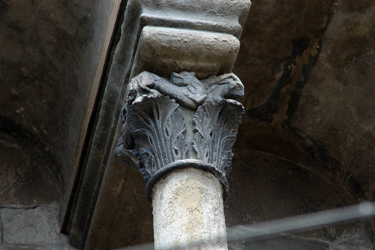 Leoni (capitello di colonna) - ambito lombardo-emiliano (sec. XII)