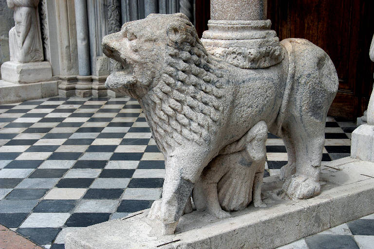 Leone (scultura) di Giovanni da Campione (bottega) (sec. XIV)