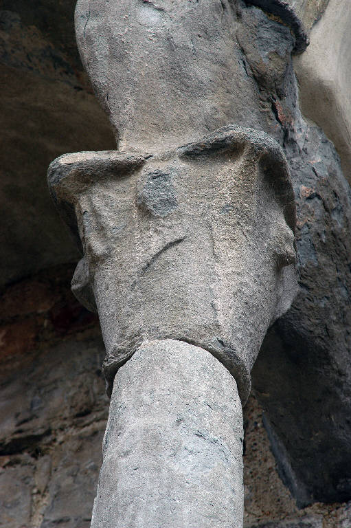 capitello di colonna - bottega lombarda (fine/inizio secc. XII/ XIII)