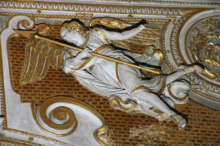 Angelo con simboli della passione: lancia (rilievo) di Sala, Giovanni Angelo; Sala, Gerolamo (sec. XVII)