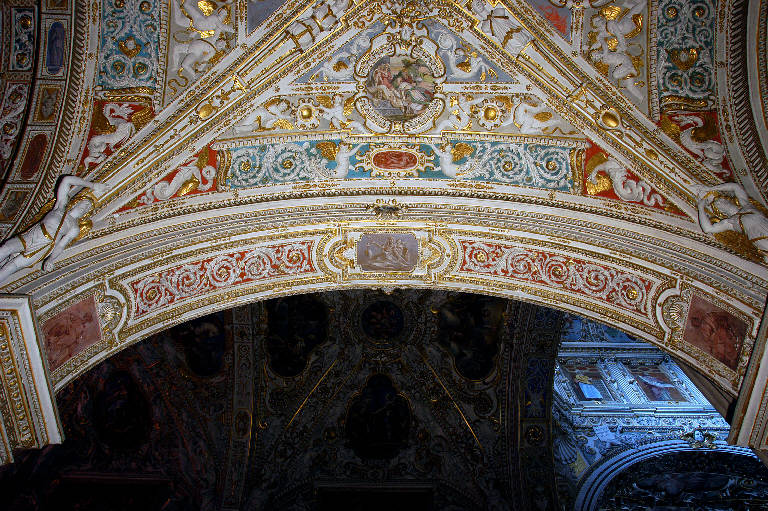 Sibilla, Santi, Motivi decorativi a girali (decorazione plastico-pittorica) di Porta, Francesco; Porta, Lorenzo (sec. XVI)
