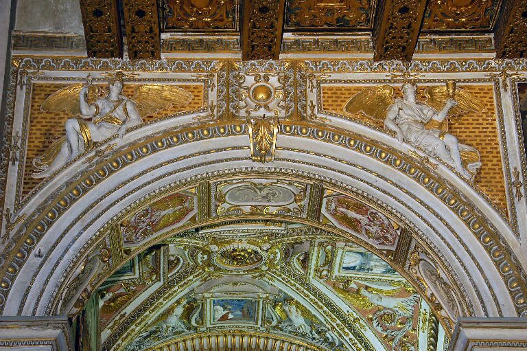 Angeli, Motivi decorativi (decorazione plastica) di Sala, Giovanni Angelo; Sala, Gerolamo (sec. XVII)
