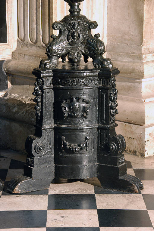 base di candeliere - bottega lombarda (fine sec. XVI)