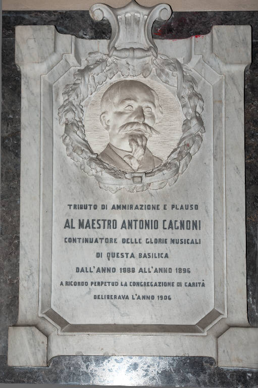 Busto di Antonio Cagnoni (lapide commemorativa) - bottega lombarda (sec. XX)