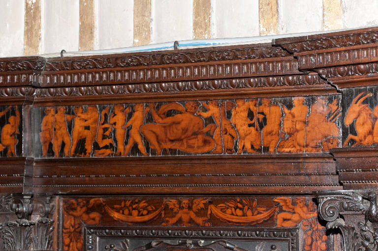Soldati e putti (decorazione a intarsio) di Capoferri, Giovan Pietro; Capoferri, Zinino; Capoferri, Alfonso (sec. XVI)