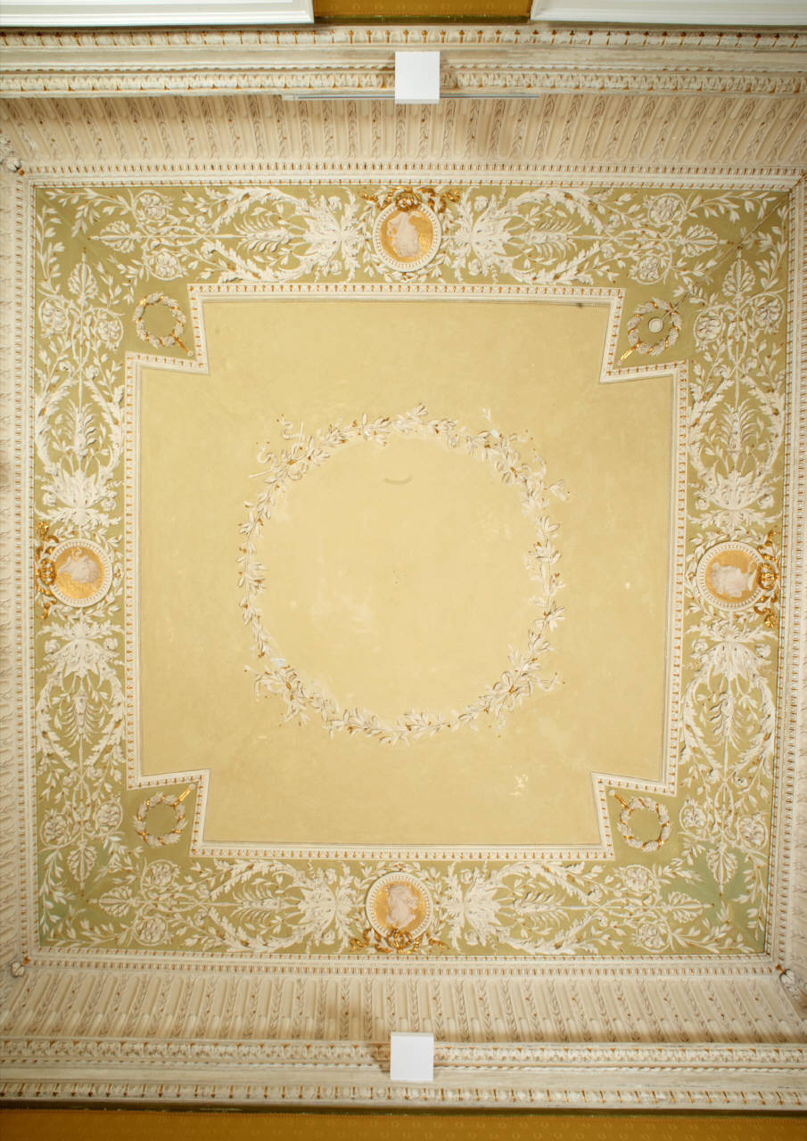 soffitto con volta a crociera e stucchi a rilievo (soffitto dipinto) - maestranze lombarde (inizio sec. XX)