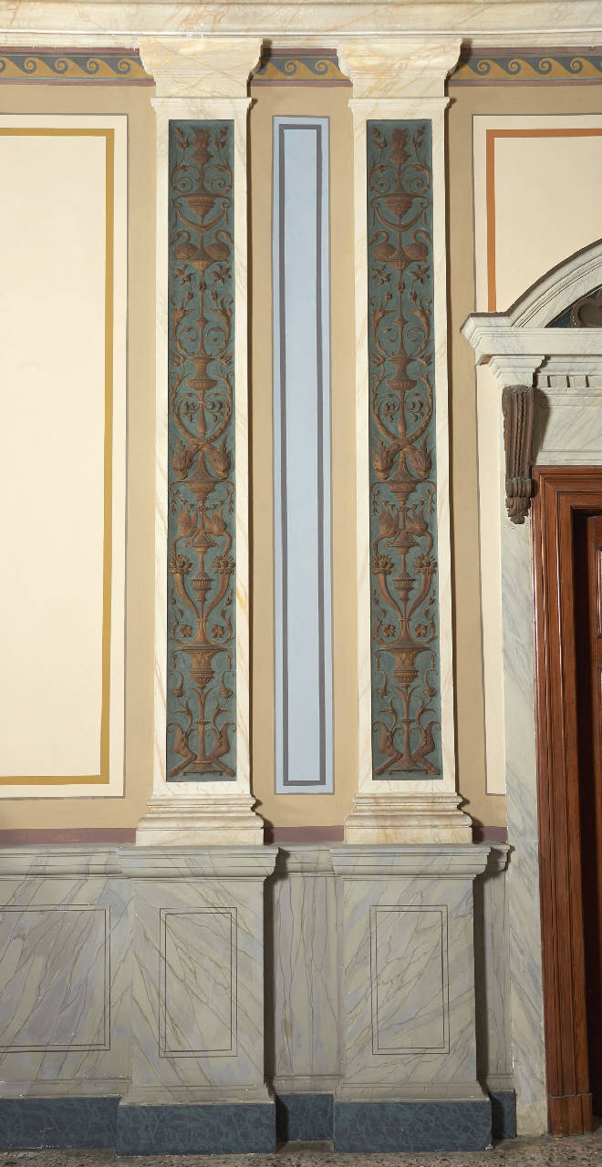lesene con rilievi a stucco (parete) - ambito lombardo (inizio sec. XX)