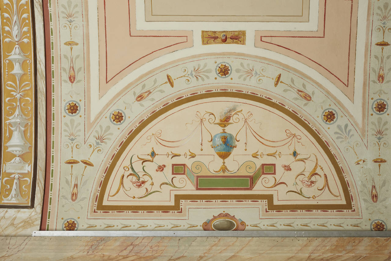 decorazione a grottesche (soffitto dipinto) - maestranze lombarde (inizio sec. XX)