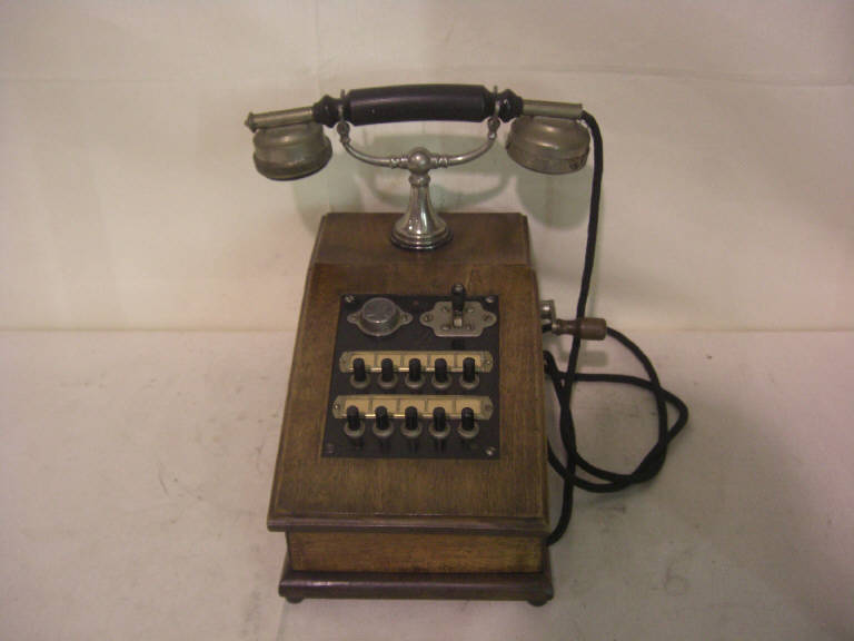 telefono - produzione (prima metà sec. XX)