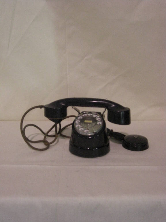 telefono da tavolo - produzione (secondo quarto sec. XX)
