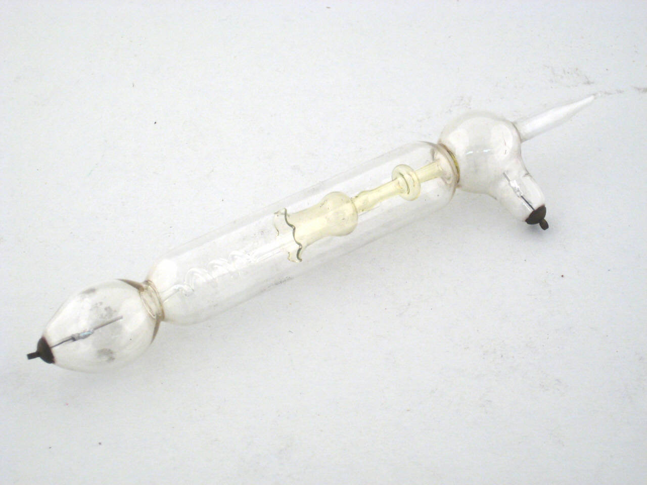 tubo a vuoto - produzione (seconda metà sec. XIX)