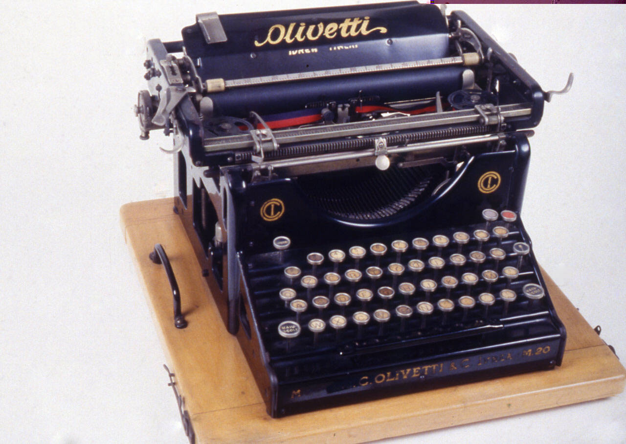 macchina per scrivere di ||Olivetti Camillo (sec. XX)