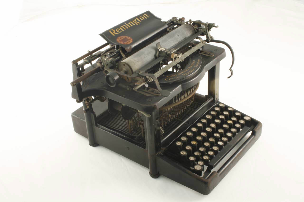 macchina per scrivere di ||Sholes Christopher Latham||Glidden Carlos (secc. XIX/ XX)