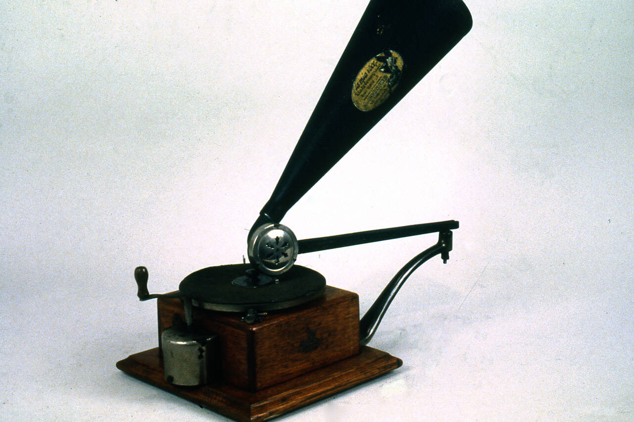 grammofono di Gramophone Company (sec. XIX)