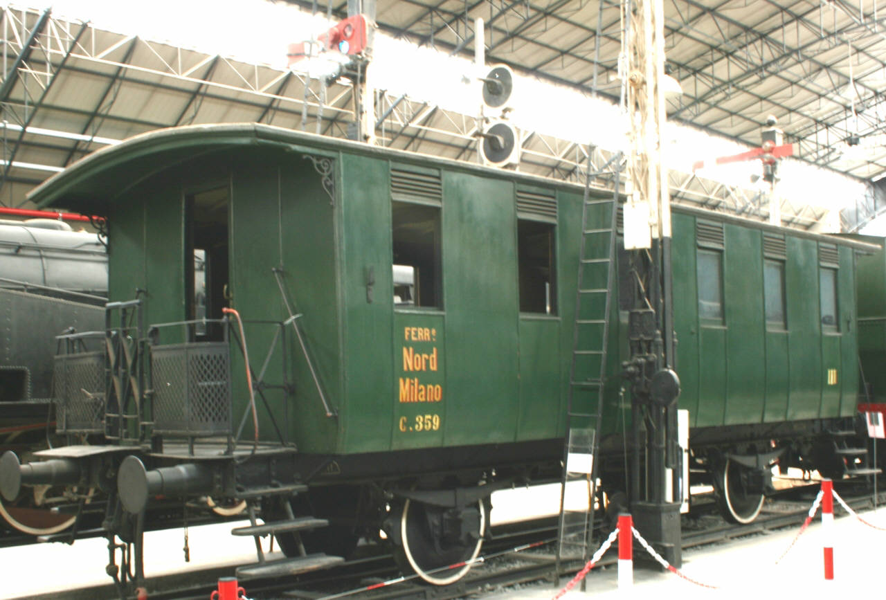 carrozza ferroviaria di Officina Locati (sec. XIX)