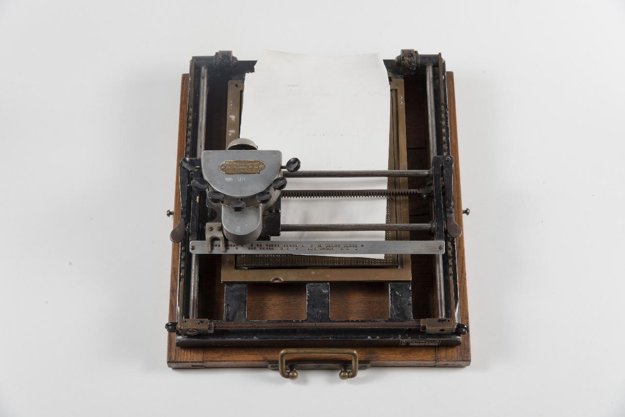 macchina per scrivere di Constancon, Maurice Charles / Aubert, Jean Auguste (sec. XX)
