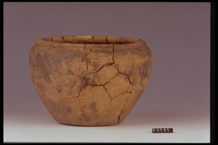 vaso ovoidale - produzione romana (secc. I/ IV d.C.)